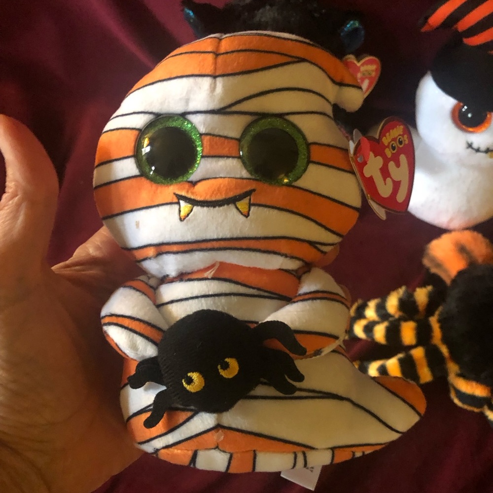 Ty Halloween plush beanies new with tags; spider, bat, ghost - Picture 7 of 8